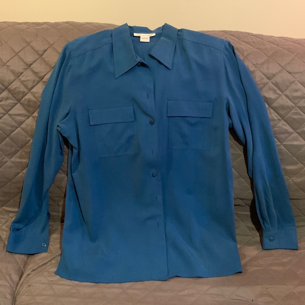 Anna and Frank 100% silk blouse.